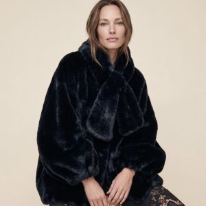 Elegant Plush Faux Fur Jacket with Detachable Scarf