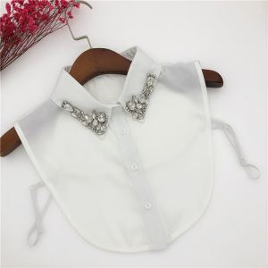Large Crystals Collar in White