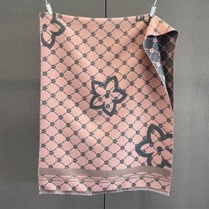 Retro Chic Floral Lattice Scarf