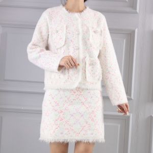 SK085 Set of 2 pieces of jacket and skirt in Cream/Pink dots