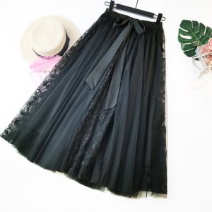 SKI135 Lacy skirt in Black