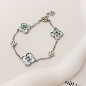 Floral Pearl Bracelet