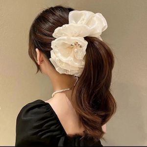 SS39 Silky large pearl detail hair claw in White