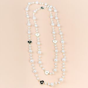 EUR415 Hearts chunky pearls necklace in Ivory