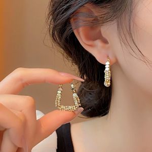 Elegant Sparkle Silver Rhinestone Hoop Earrings in Gold EUR422