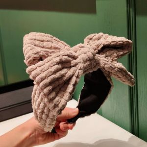 Oversized Bow Plush Headband