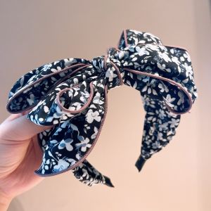 HA809 Oversize bow headband with small floral print in Black