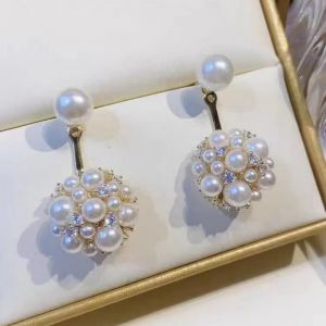 EUR316 cluster pearl earrings in Ivory
