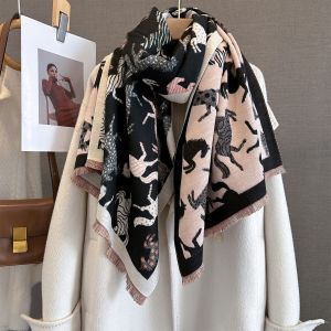 Elegant Equestrian Horse Print Soft Scarf