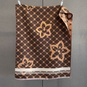 Retro Chic Floral Lattice Scarf