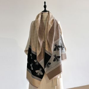 Elegant Retro Bee Print Winter Scarf in Beige WS058