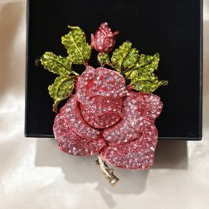 1543 Crystals jewelled rose flower in Pink
