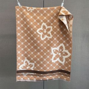 Retro Chic Floral Lattice Scarf
