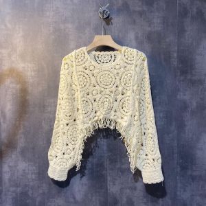 SD182 crochet tassel top in Ivory