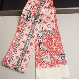 Chain & Flower Print Satin Feel Scarf