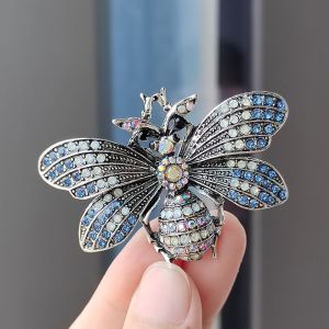 1559 Crystals Bee brooch in Navy Blue