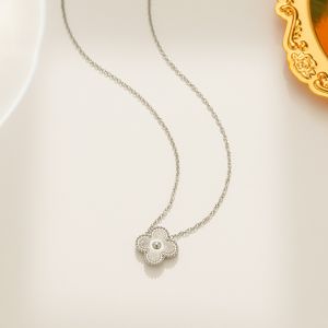 EUR348 four petal Necklace in plain Silver