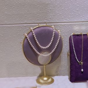 ST027 Round velvet double sided necklace stand in Lilac/Purple