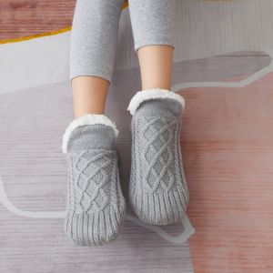 SDK066 Snuggling knitted slipper socks in Silver Grey