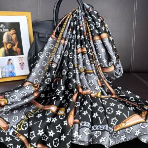 Gold Chain and Flowers Pattern Satin Feel Scarf