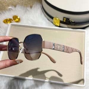 Embellished Temples Gradient Sunglasses