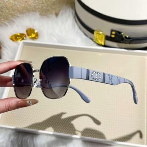 Embellished Temples Gradient Sunglasses